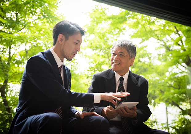 給与計算を ADP にアウトソーシングするメリット